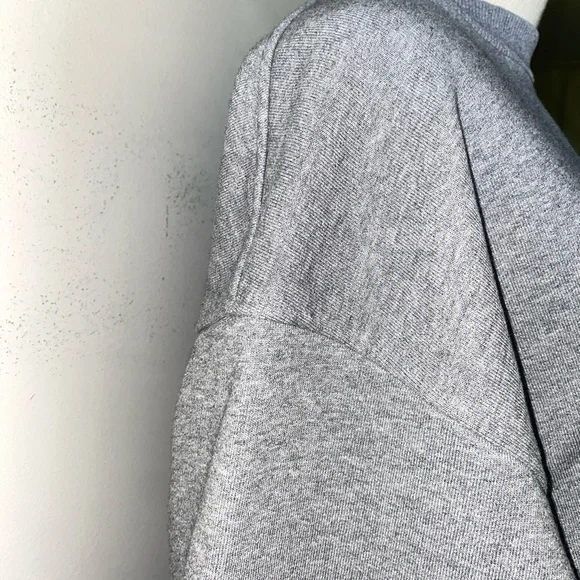 Maison Margiela cropped grey sweatshirt - Picture 5 of 11